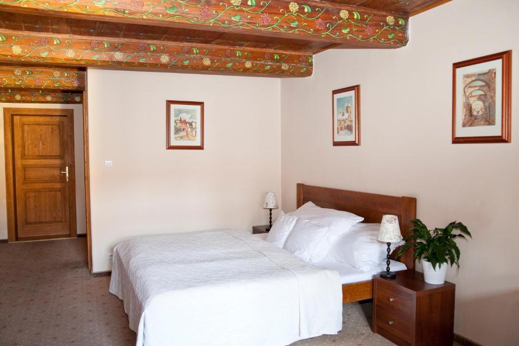 Hotel U Zlateho Lva Havlíčkŭv Brod Rum bild